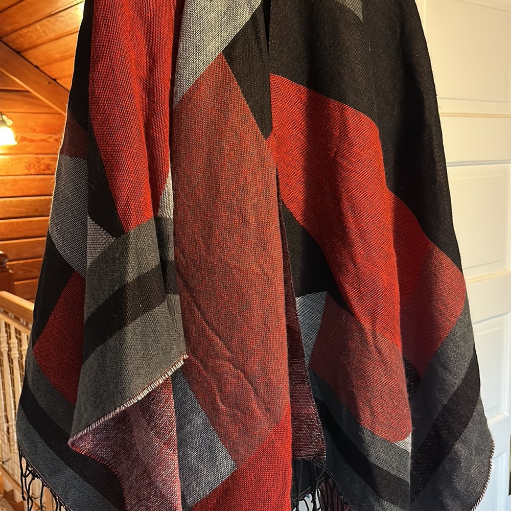 Shawl - Picture 9 of 9